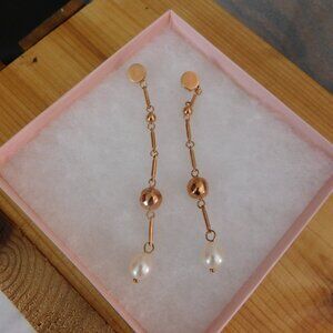 Ladies DV Italy - Pierced Earrings Copper Metal Color c/w Pearls